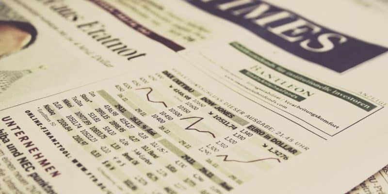 Zeitung mit Aktienkursen